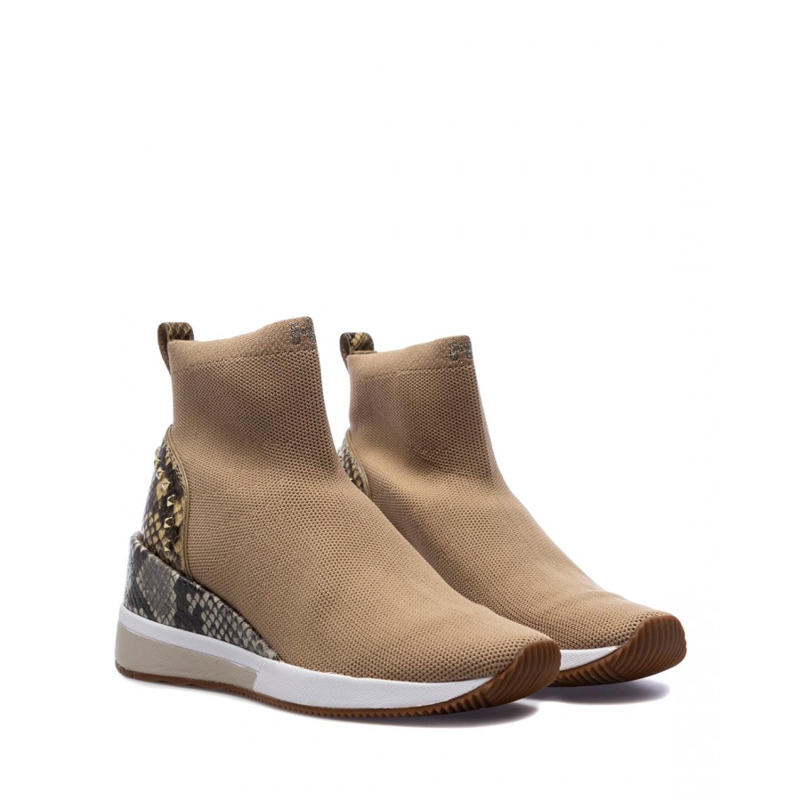 Women's Shoes Sneakers MICHAEL KORS Skyler Camel Slip On Fabric