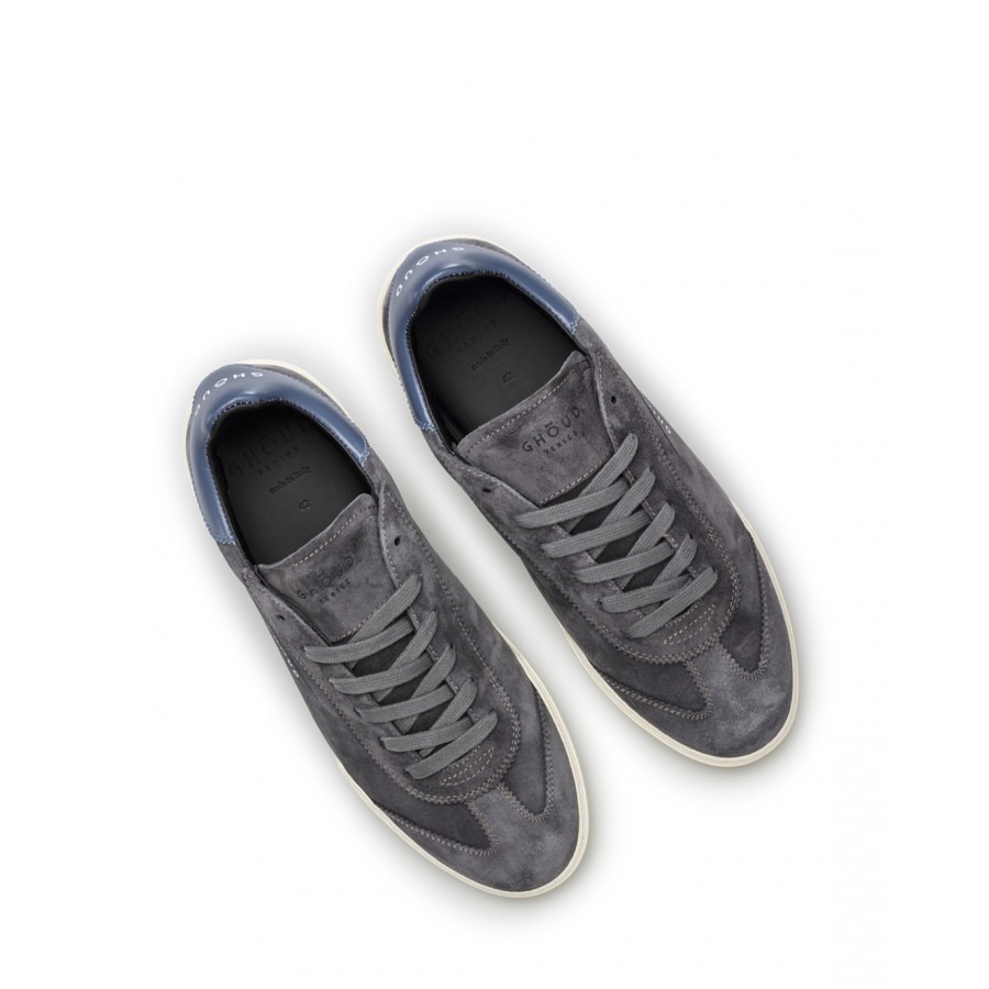 Chaussures Hommes Sneakers GHOUD L1LM NJ17 Grey Avio Gris Suède
